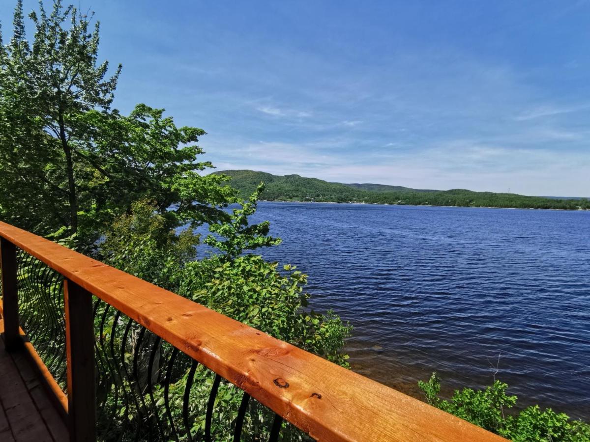 Knotty Pine Ocean Front Suite - Adults Only Інґоніш Екстер'єр фото