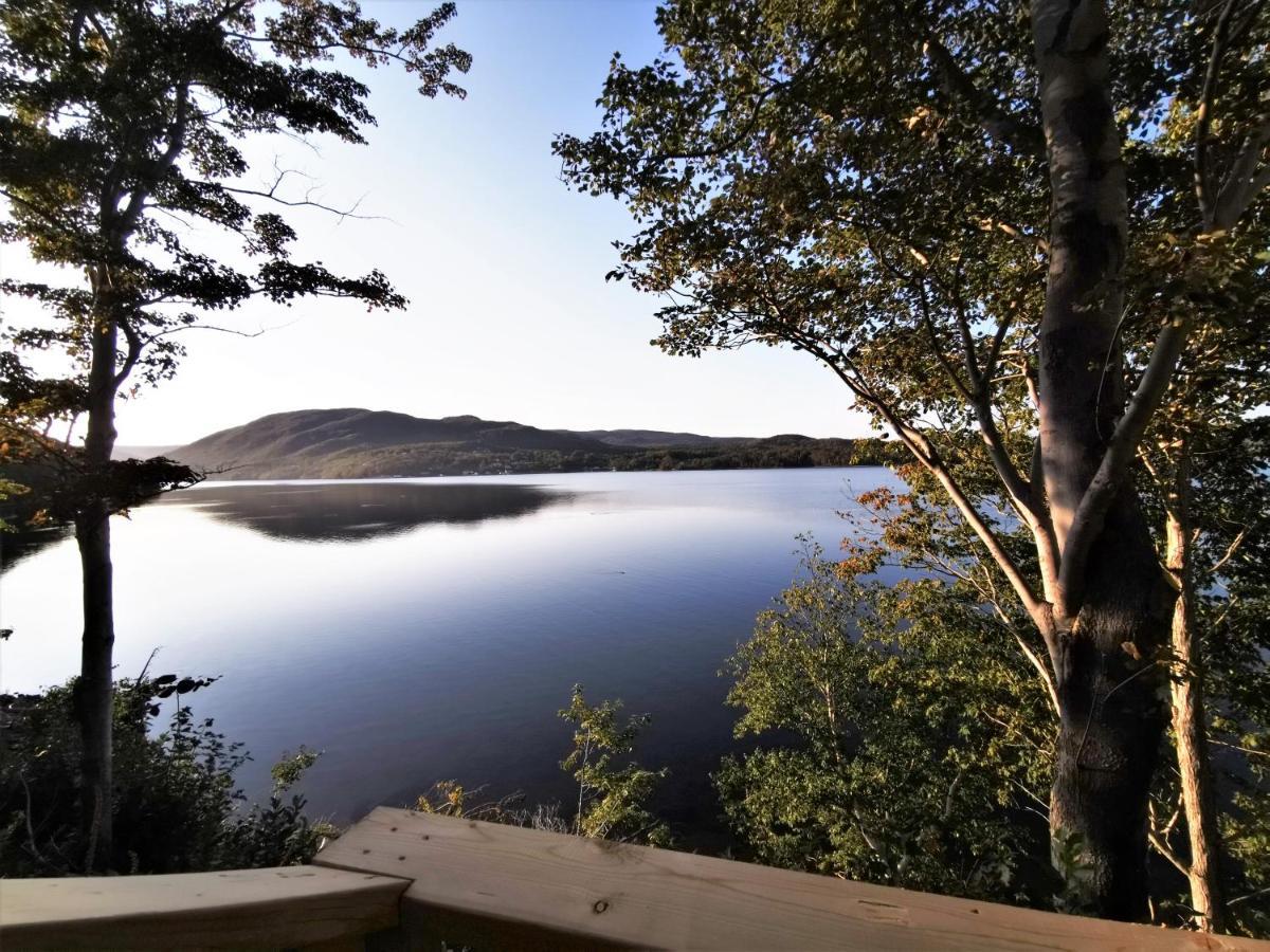 Knotty Pine Ocean Front Suite - Adults Only Інґоніш Екстер'єр фото